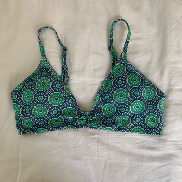 Faherty brand bikini top. - Picture 2 of 6